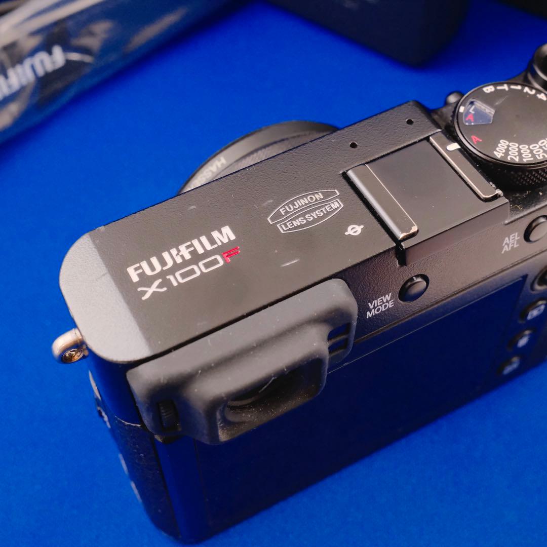 FUJIFILM X100F フィルムカメラ ブラック