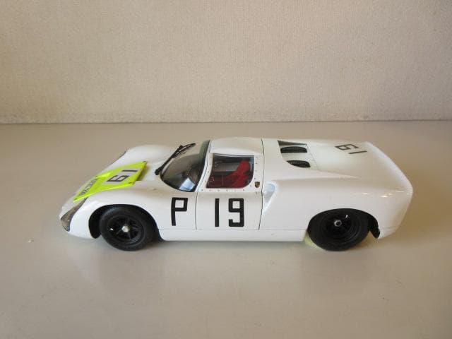 特価 exoto (1/18) ポルシェ 910 #19