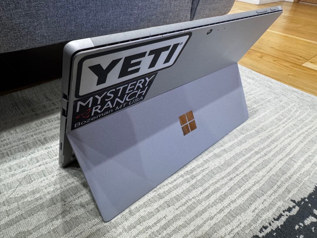 Microsoft Surface Pro 1796 (第5世代)