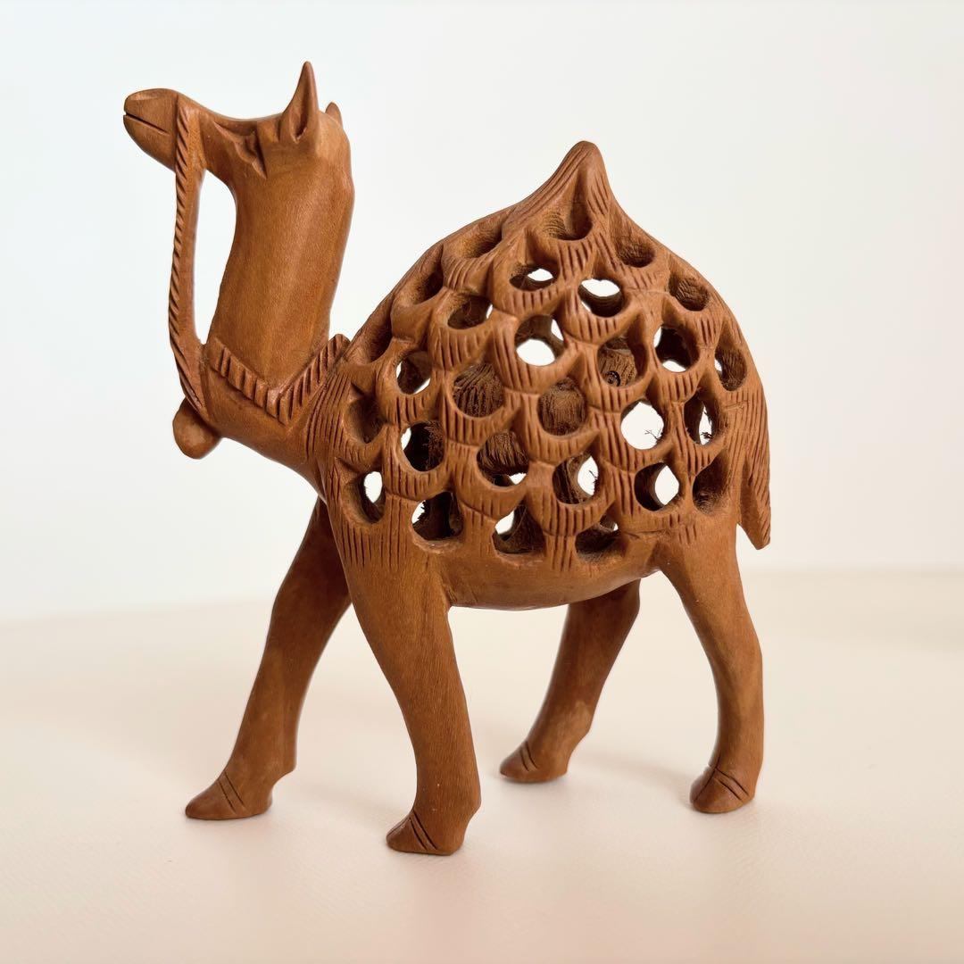 【インド】透かし彫り木製キャメル置物3体セット
