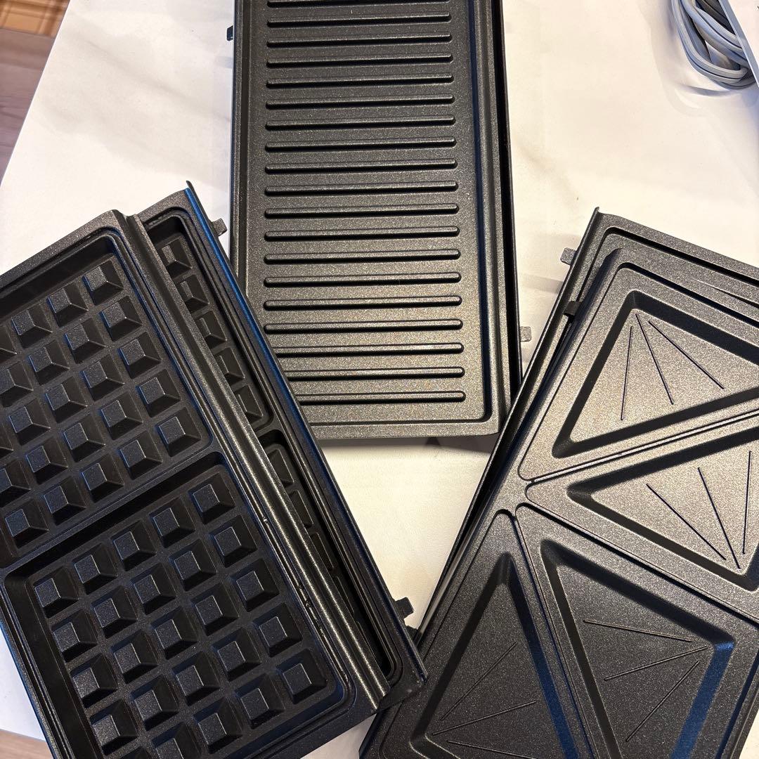 De'Longhi デロンギ　マルチグリル ホットサンド & ワッフルメーカー