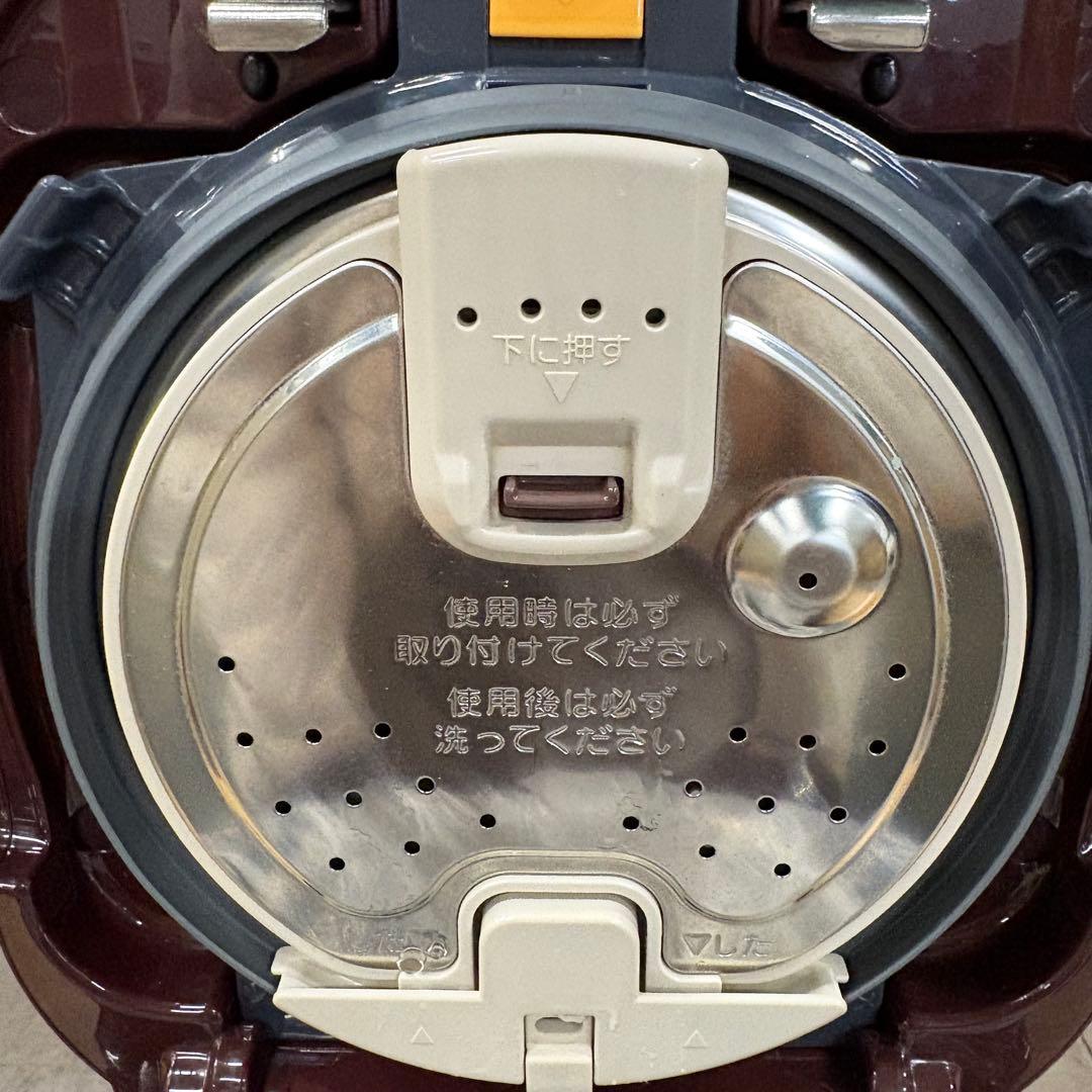 一都三県限定　配送無料　電気圧力鍋　ZOJIRUSHI 象印　3.0L