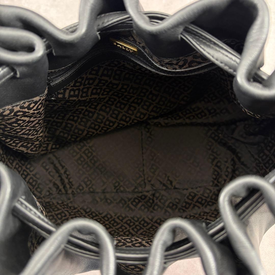 【良品✨】バリー ショルダーバッグ 肩がけ B金具 巾着 ドローイング レザー