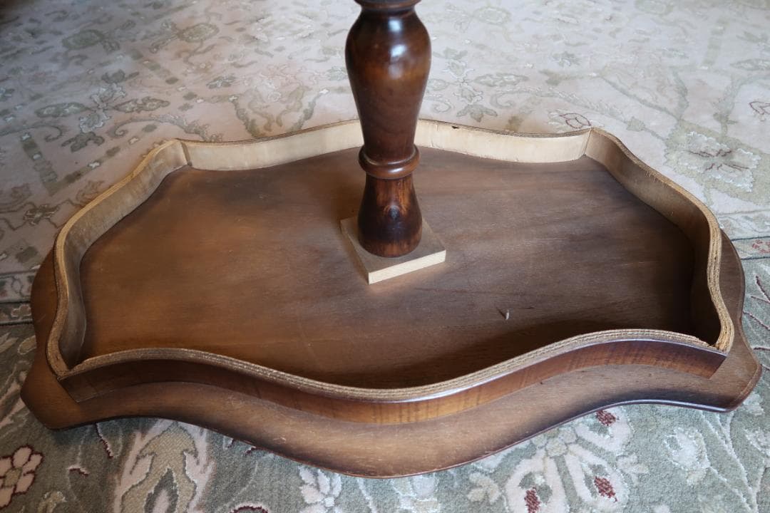 ハイテーブル　象嵌　アンティーク風