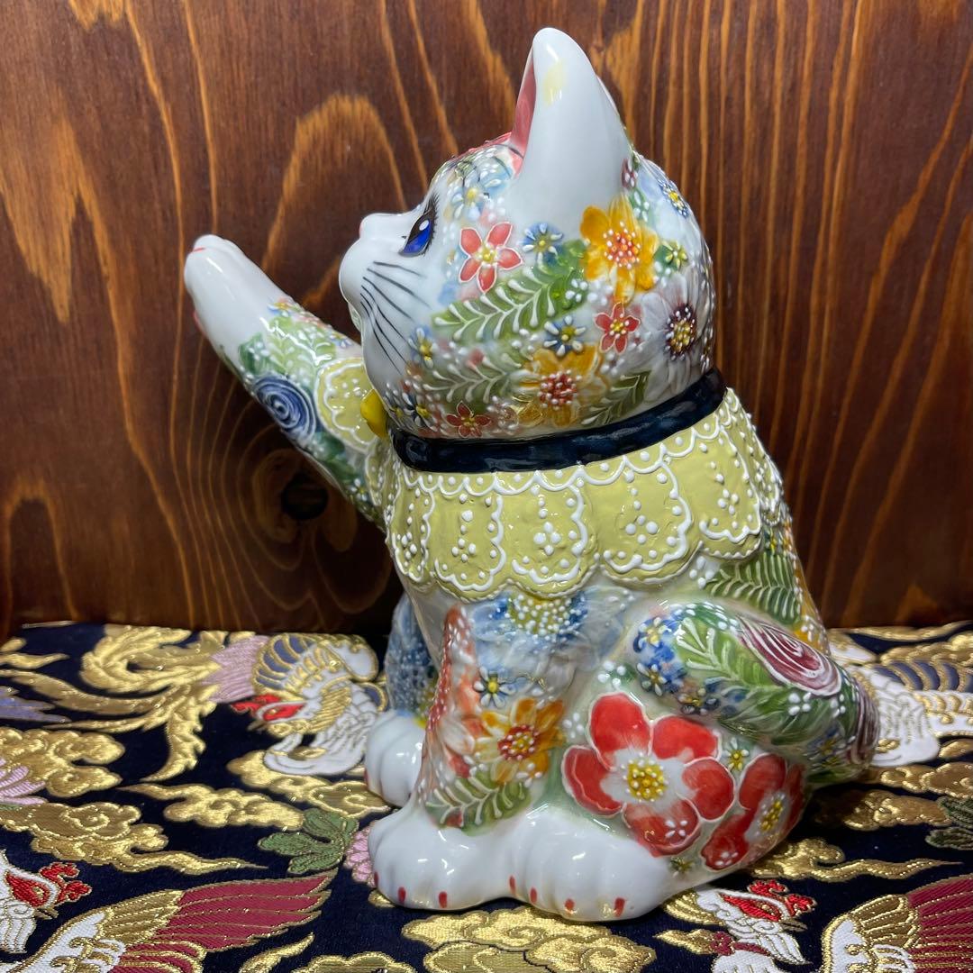 【願いが叶う】九谷焼 タッチ猫 下野邦子作 イッチン 華盛り 作家 招き猫 限定