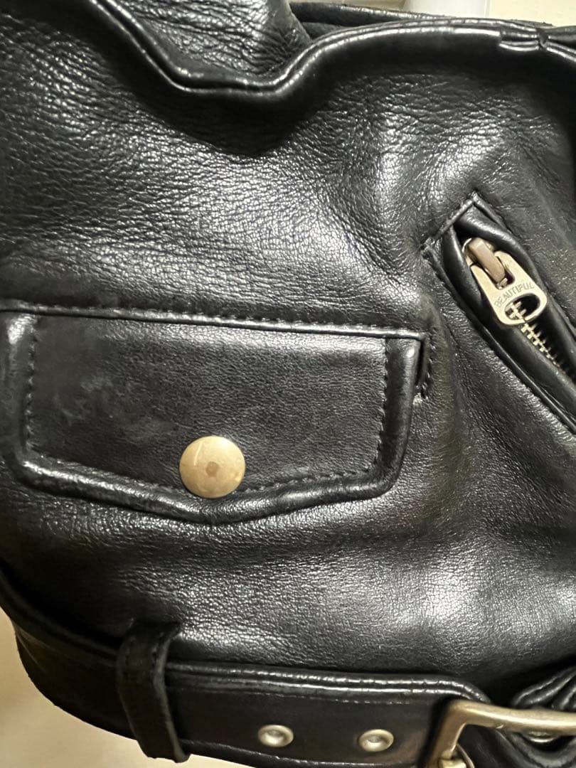 beautiful people レザーライダースバッグ