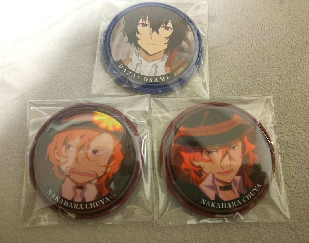 文豪ストレイドッグス　文スト　太宰治　太宰　　缶バッジ　中也