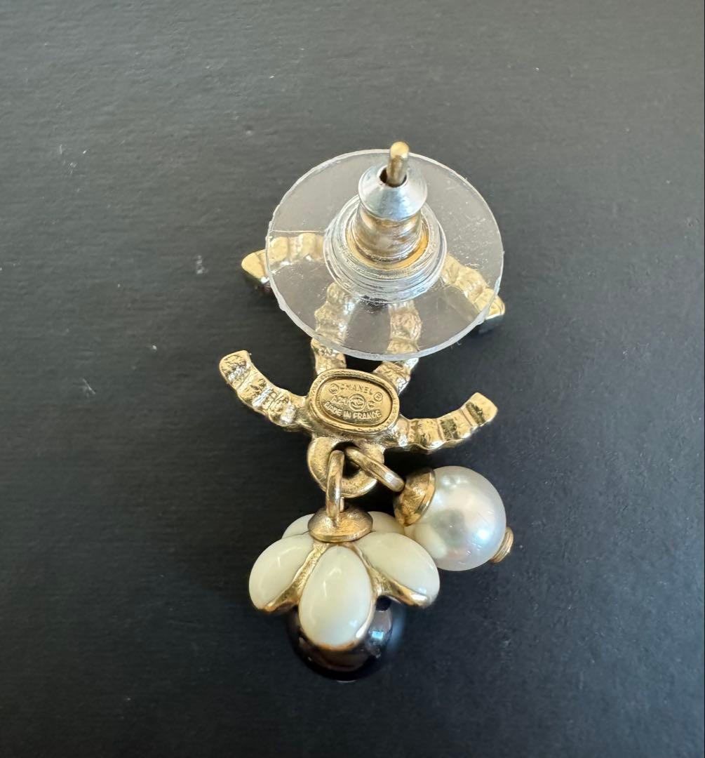 ♦︎美品♦︎CHANEL CCロゴ パール付きピアス(両耳)