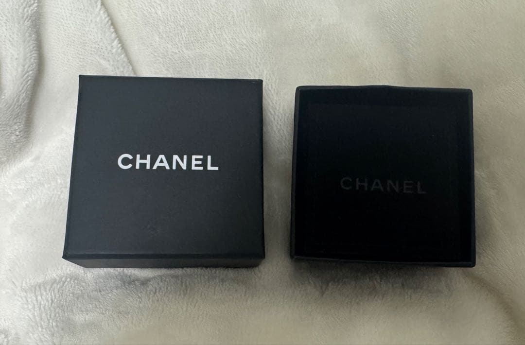 ♦︎美品♦︎CHANEL CCロゴ パール付きピアス(両耳)