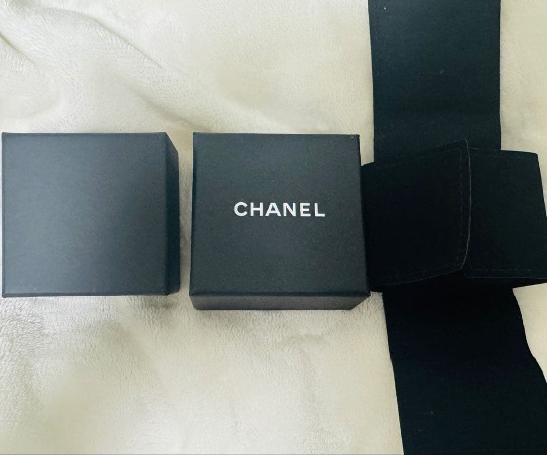 ♦︎美品♦︎CHANEL CCロゴ パール付きピアス(両耳)