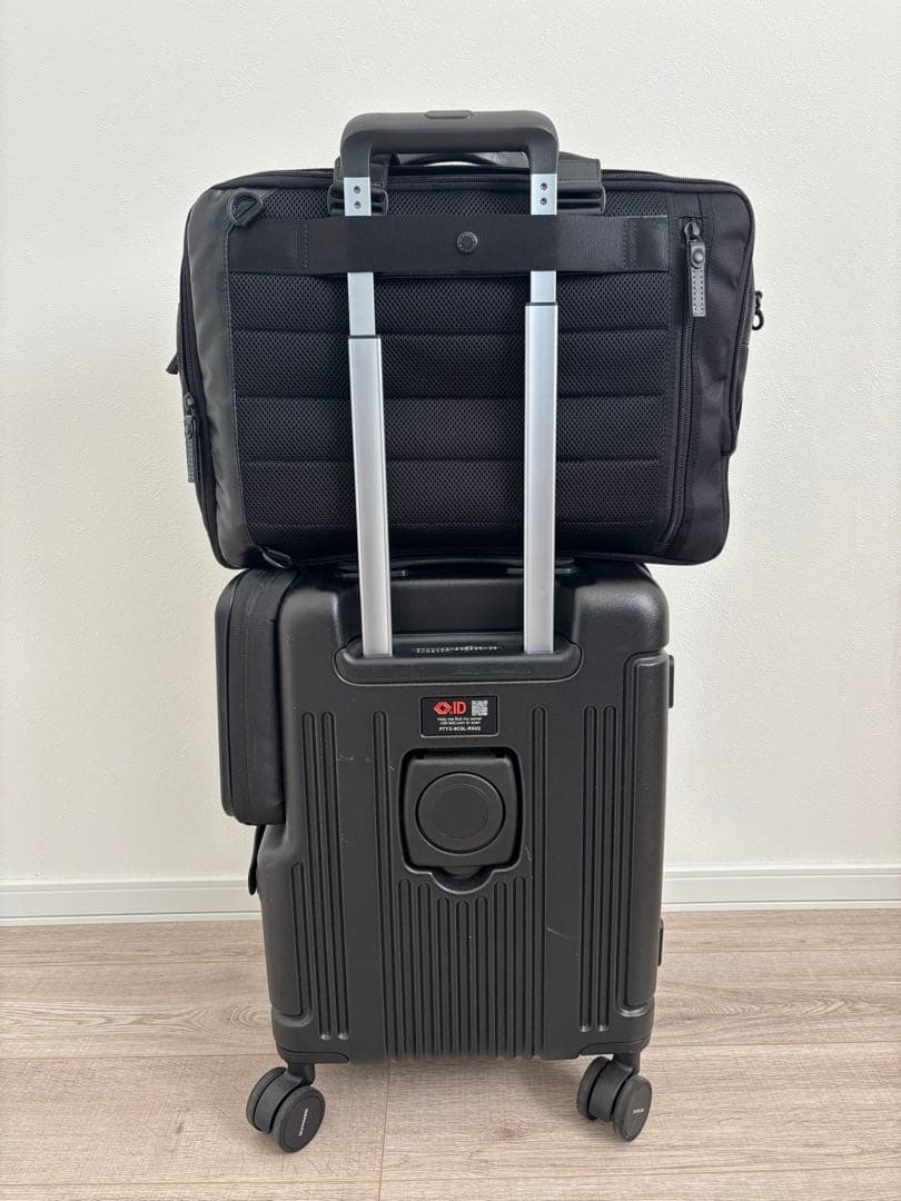 BERMAS バーマス　サイドポケット付きフロントオープンEURO CITYⅢ