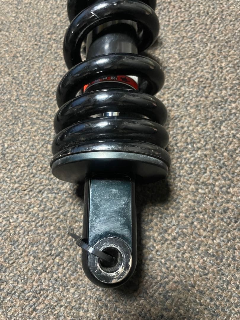 TW200ローダウン　リヤサス　G-SUSPENSION ショックアブソーバー