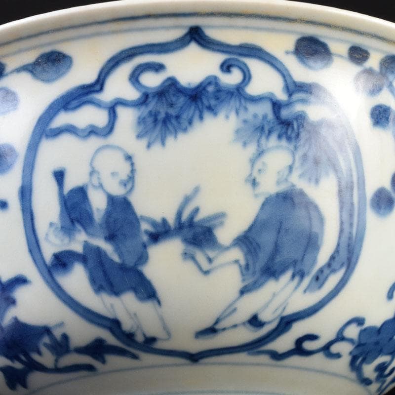 中国　大明萬暦年製款　青花　山水人物文碗　V　8711