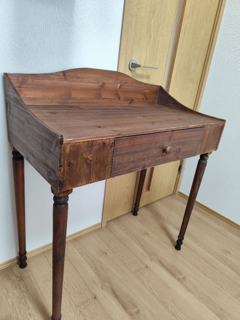 サリュ　机　テーブル　ライティングデスク