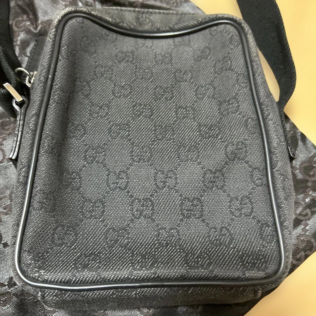 【GUCCI 】値下げ中！美品ブラック ショルダーバッグ