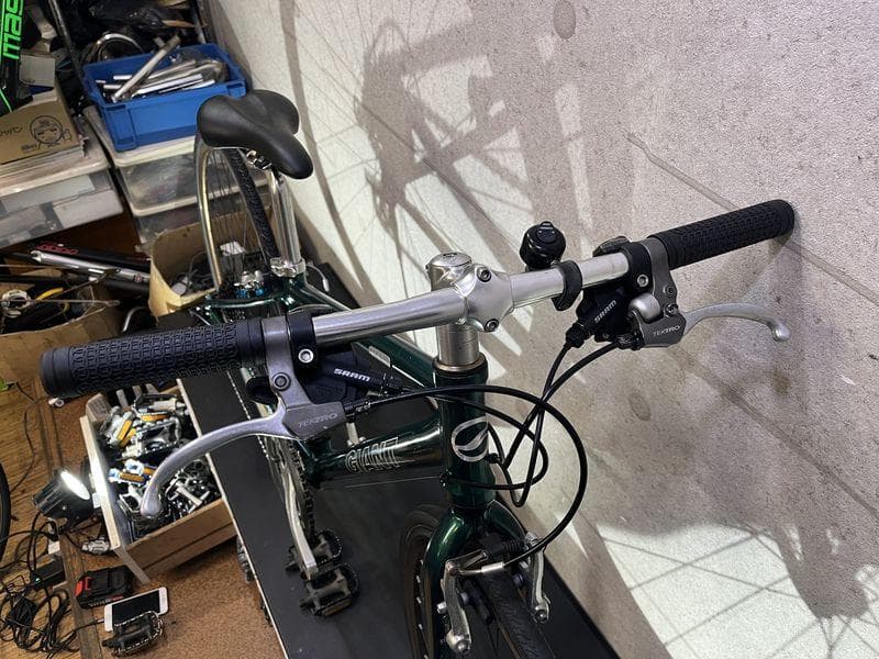 GIANT ESCAPE R3 クロスバイク sizeXXS　グリーンカラー