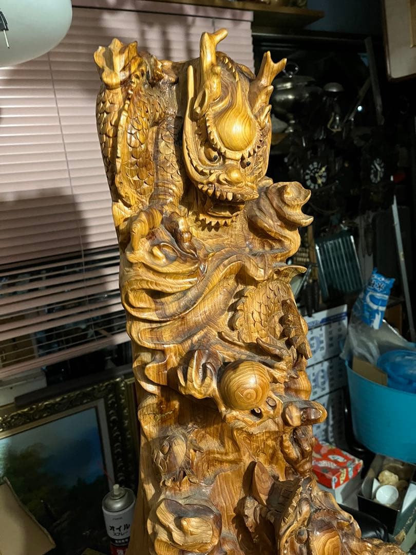 木彫り龍、龍の木彫り、特大木彫りの龍、一刀彫の龍、ドラゴン、木の株の龍
