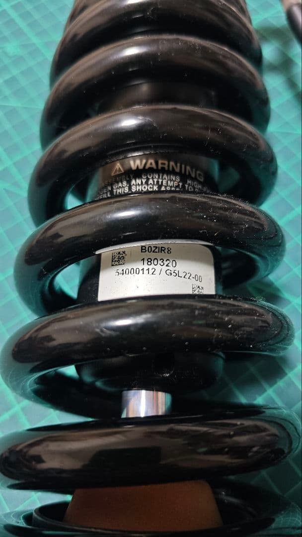 ハーレー FXFB,FXSB リアショック