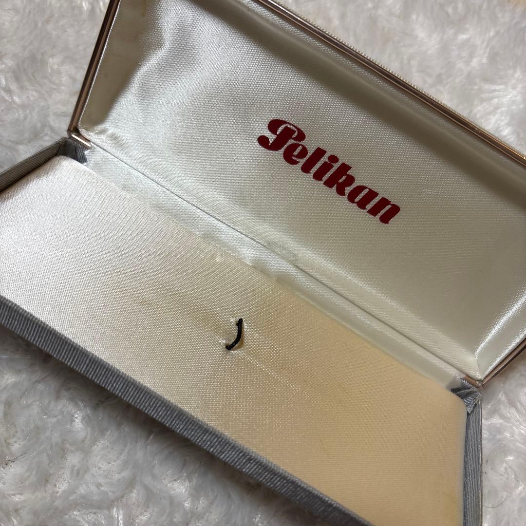 ペリカンヴィンテージ万年筆　PELIKAN30 ケース付き