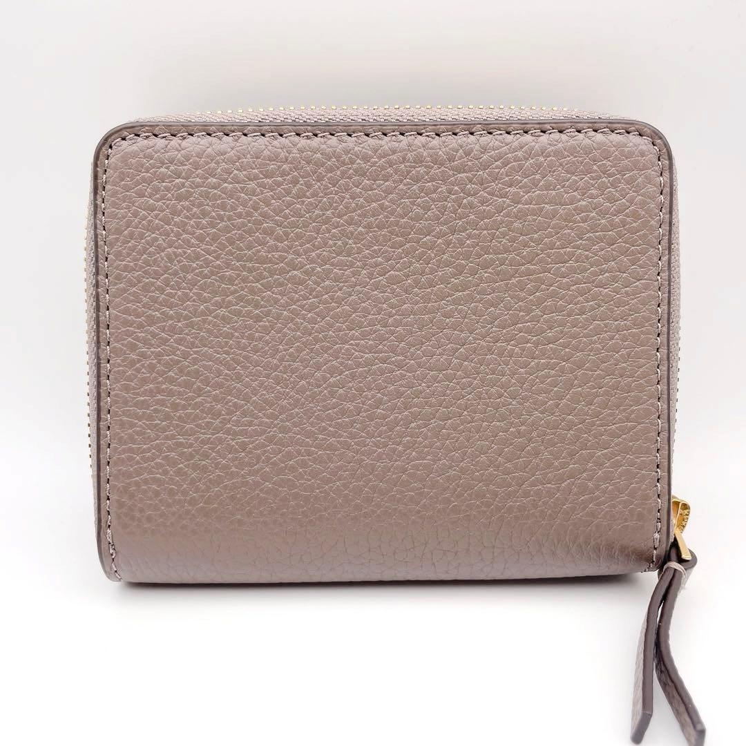 美品✨Tory Burch トリーバーチ 二つ折り財布 グレージュ 金ロゴ