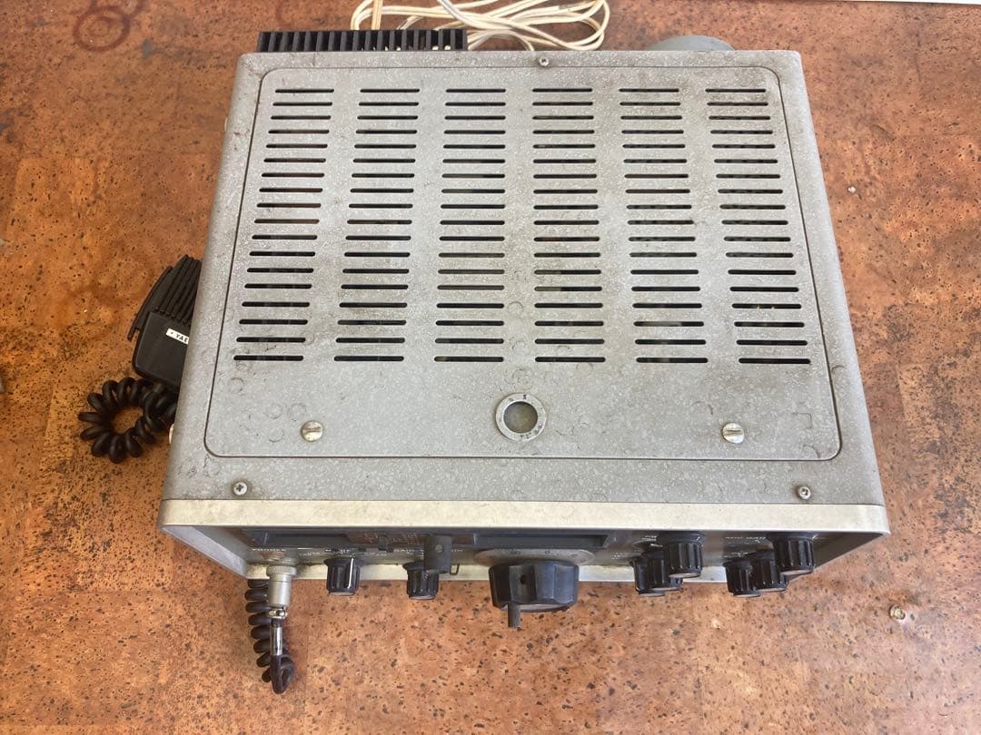 FT101 トランシーバー 動作未確認ジャンク品