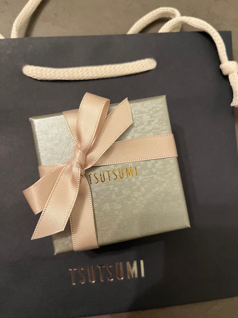 ツツミジュエリー　k10イエローゴールドフープピアス