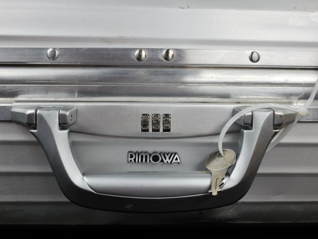 リモワ 929.70『TOPAS』2輪プルタブ・アルミスーツケース 82L