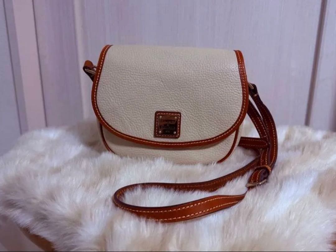 Dooney & Bourke ショルダーバッグ クリーム色