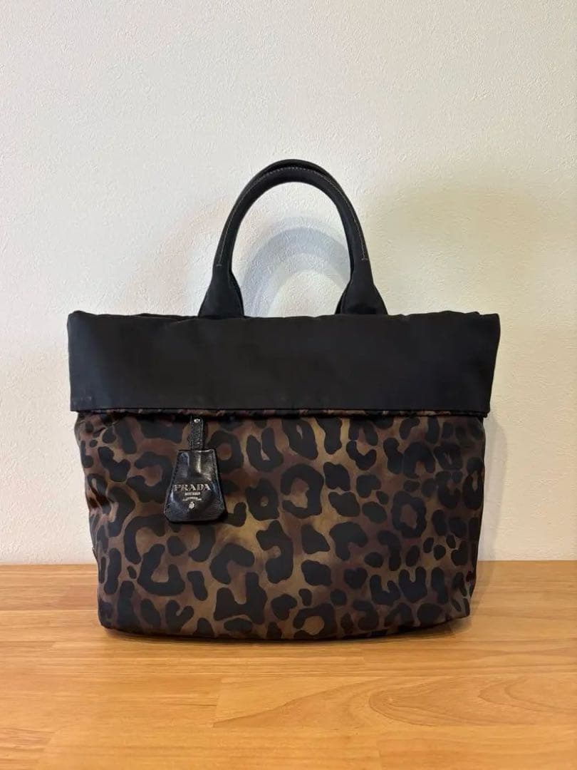 PRADA レオパード ナイロン ショルダーバッグ