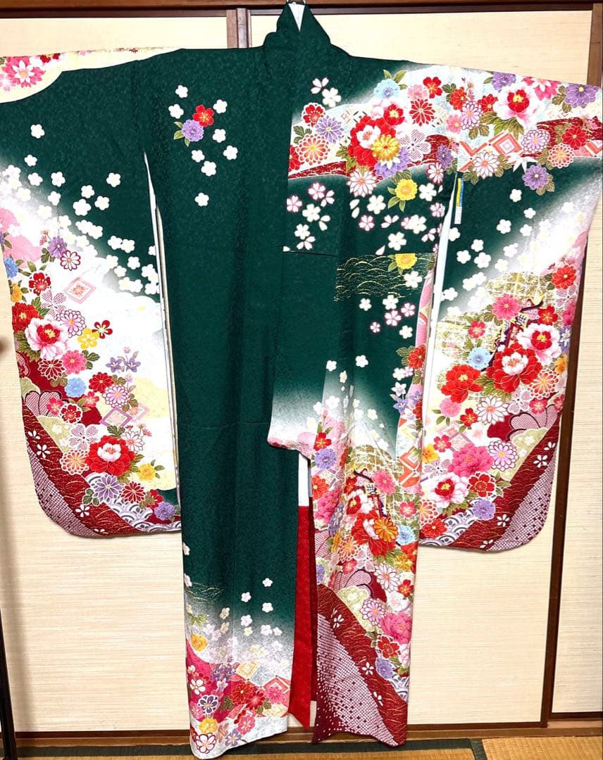 グリーン 花々 御所車 振袖 身丈151 Sサイズ