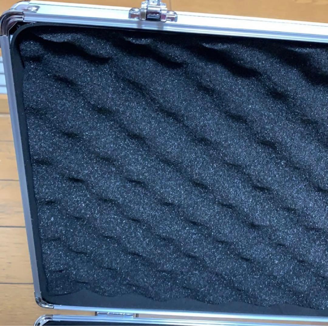 ★大容量★100枚収納アタッシュケース&100枚カプセル付き