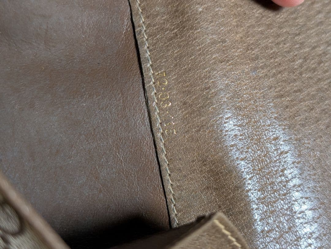 GUCCI 二つ折り財布 GGキャンバス ブラウン