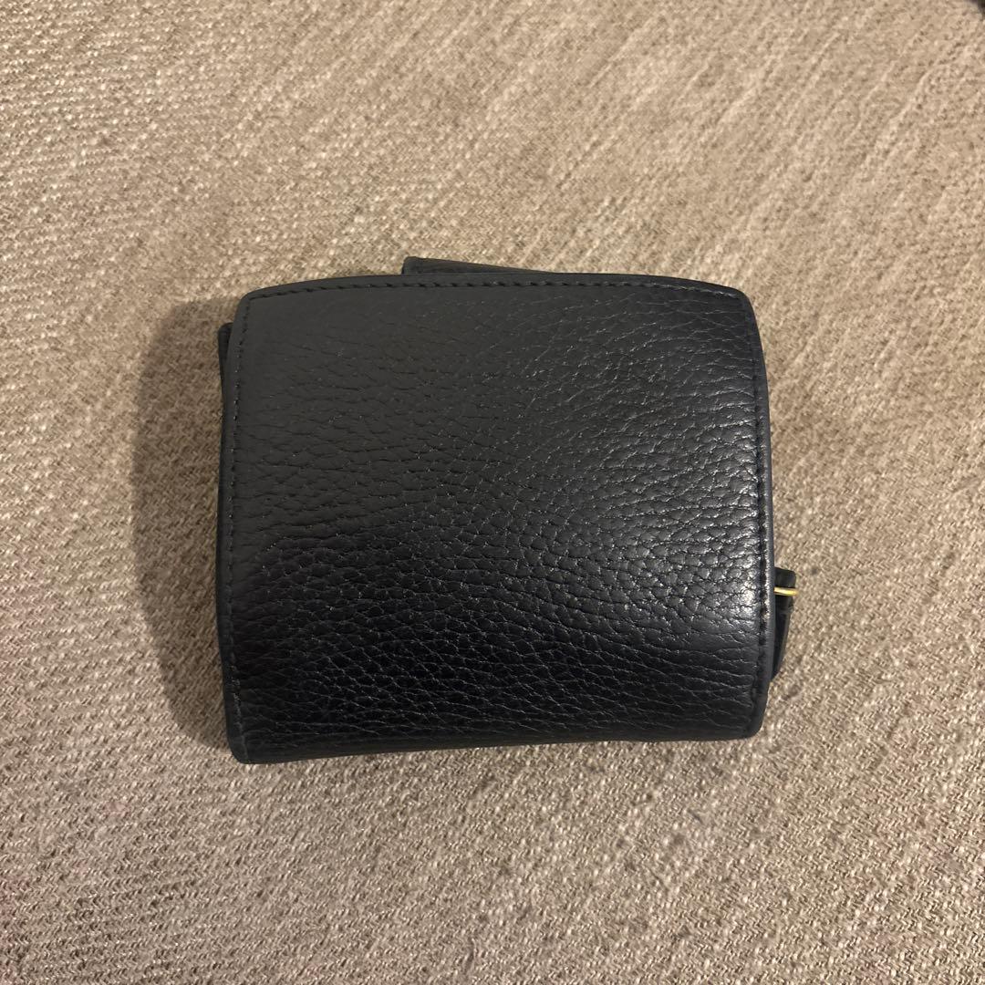GGロゴ ブラック 二つ折り財布　GUCCI