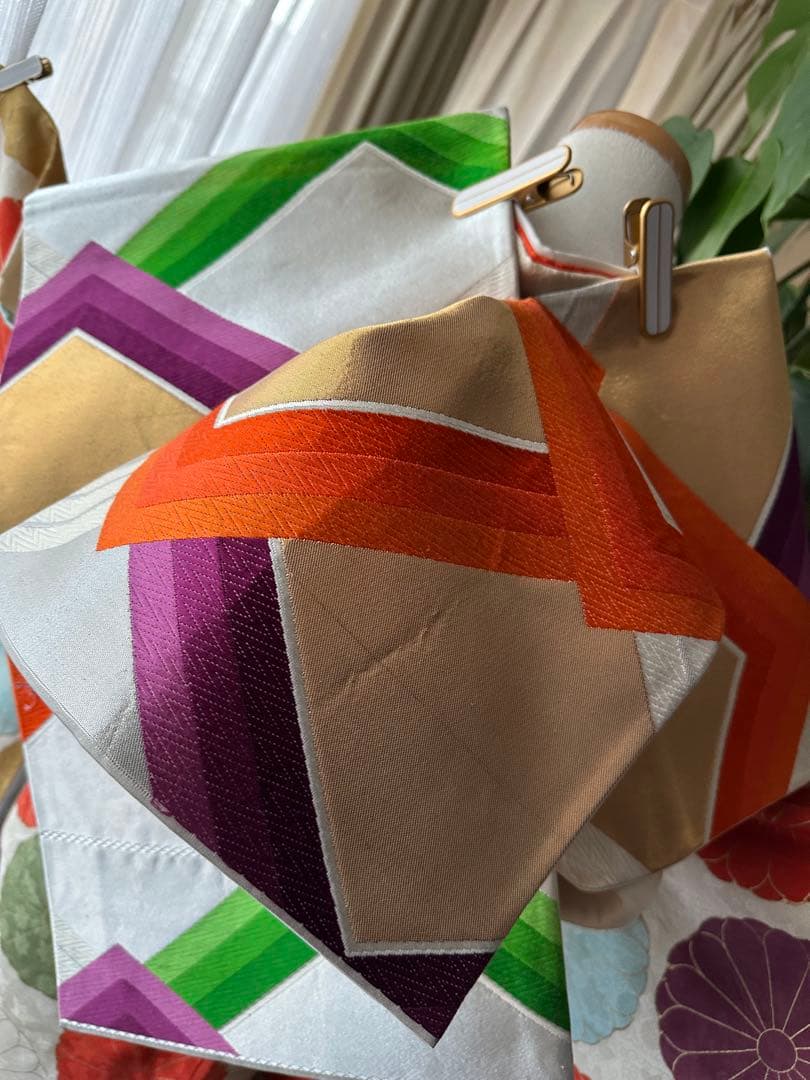 振袖フルセット クリームホワイト×マルチカラードット菊紋 金駒刺繍