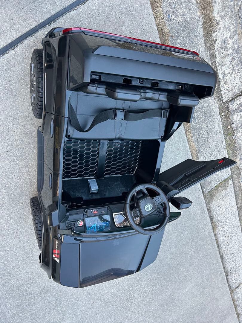 国内配送送料込み！！　電動乗用ラジコンカー GX550 超大型二人乗り SUV