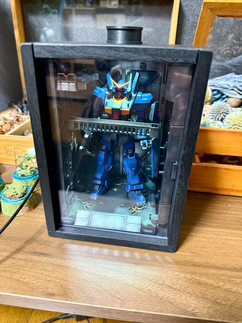 ガンプラ用　ジオラマベース　桐箱　LEDライト点灯