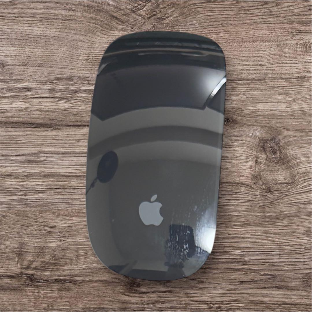 Magic Mouse（USB-C）- ブラック（Multi-Touch対応）