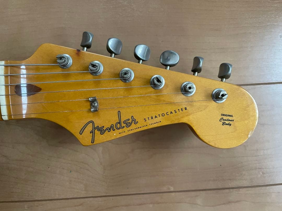 FenderJapanストラトキャスター ジャンク　傷多数　ボリューム接触不良