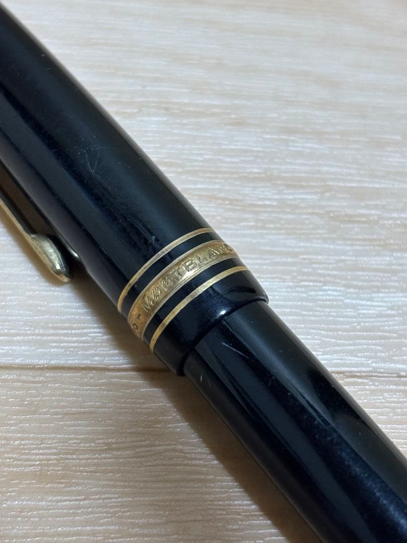 MONTBLANC(モンブラン)マイスターシュテュック 146 585 万年筆