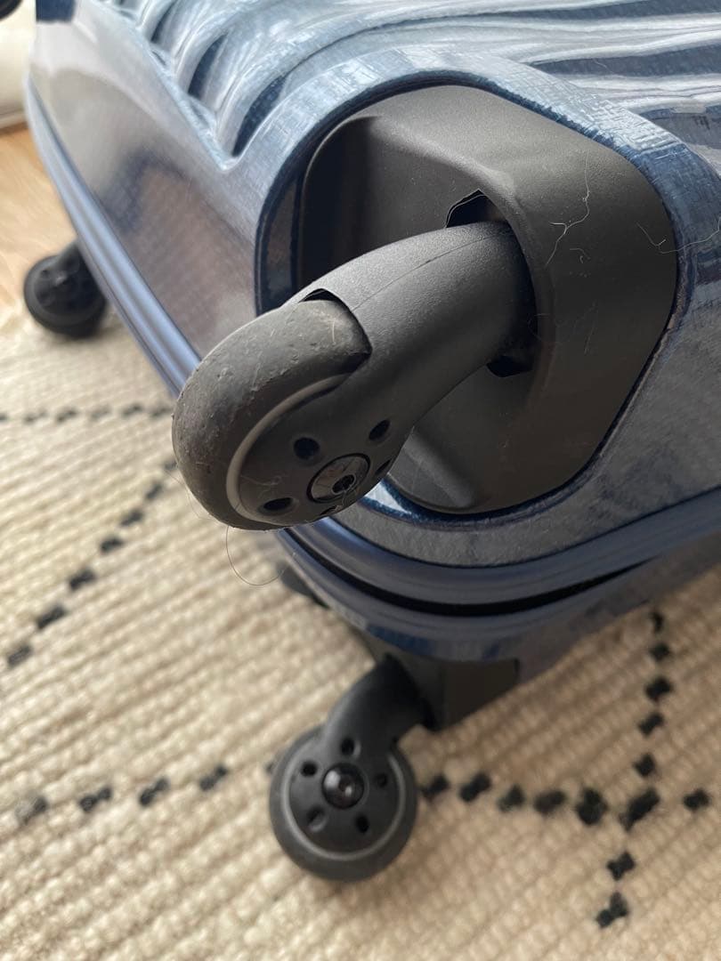 サムソナイト　コスモライト　スピナー55