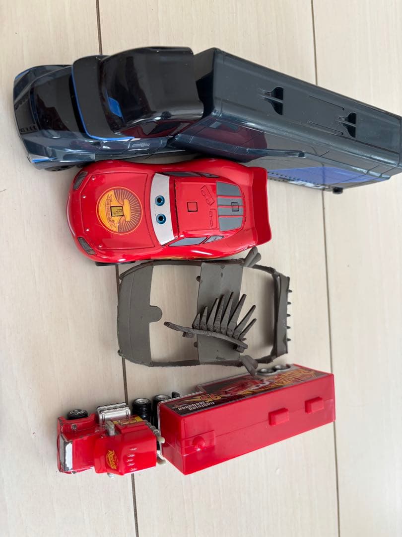 トミカ　カーズトミカ　40台