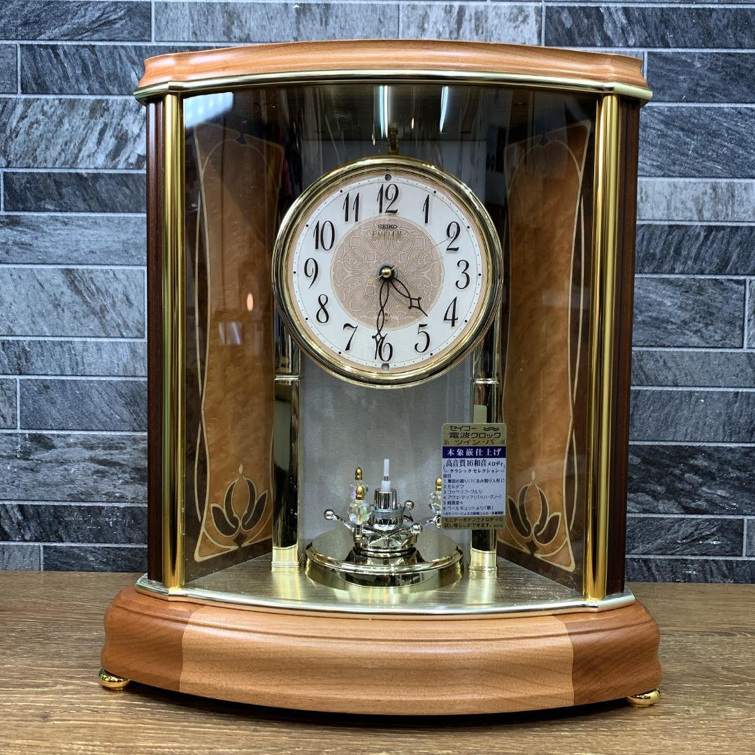 高級時計　SEIKO　セイコー　EMBLEM 　エンブレム　回転飾り電波置き時計
