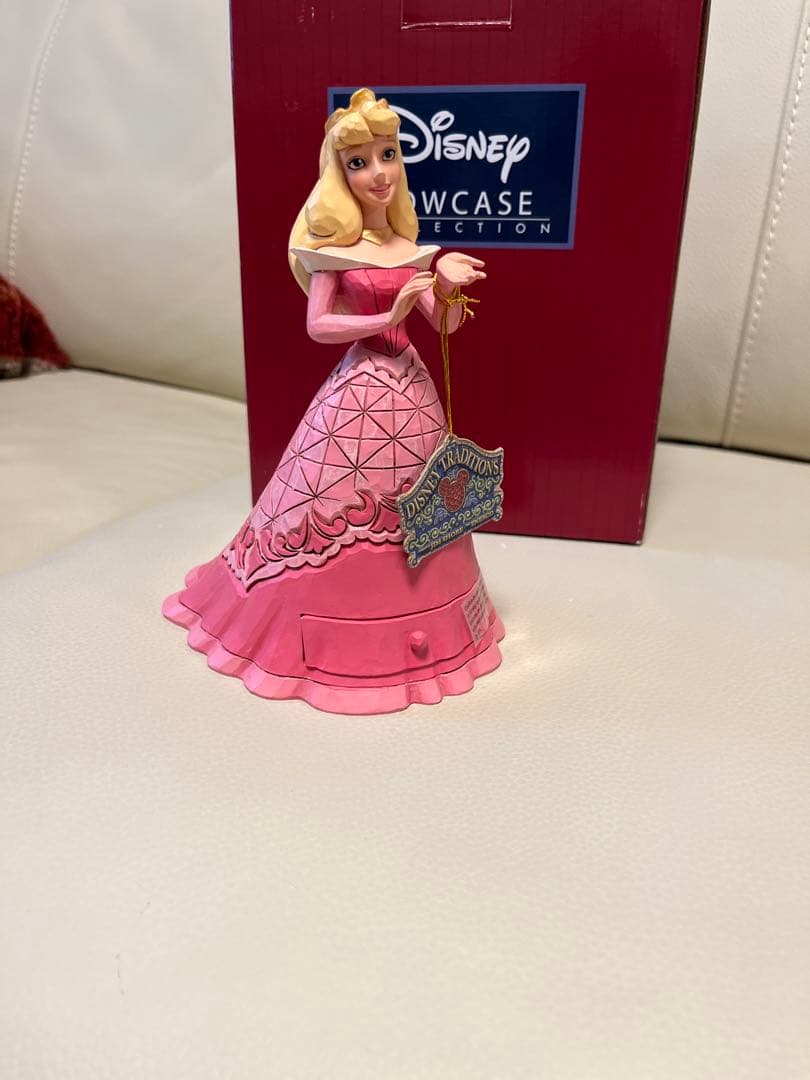 レア品〝未使用品〟オーロラ姫　眠れる森の美女　フィギア　オーロラ　ディズニー