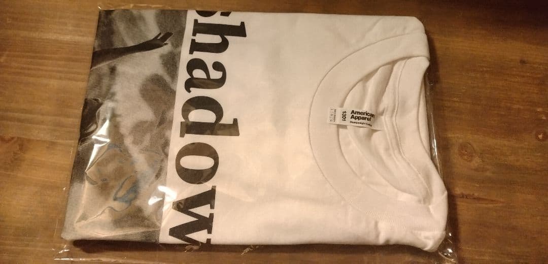 ホワイト Tシャツ shadows サイズL