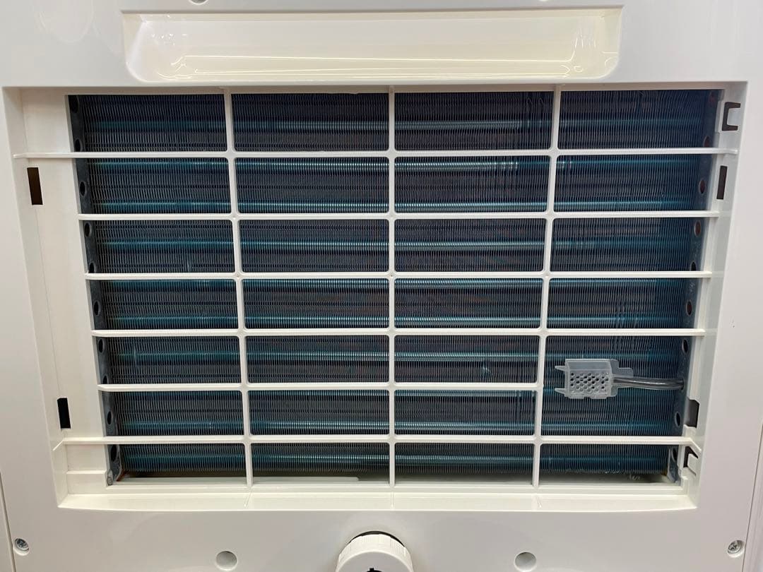 トヨトミ　スポット冷暖エアコン　TAD-22MW　2022年製　仙台　宮城