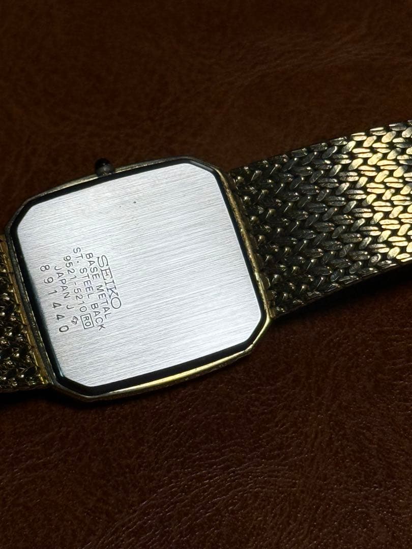 A42 希少 稼動品 SEIKO DOLCE 2pダイヤ　80年代ヴィンテージ