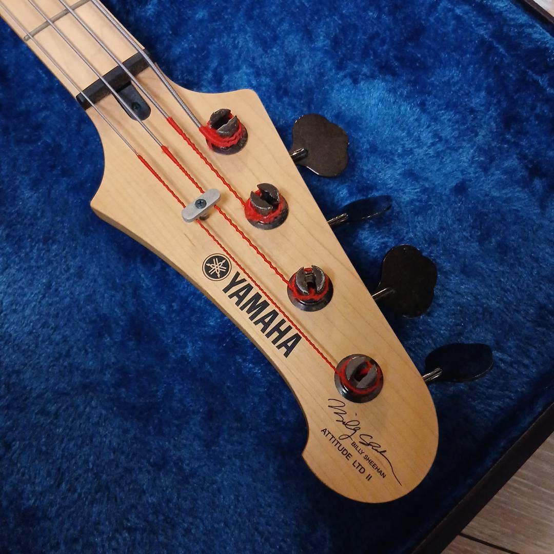 ベース YAMAHA ATTITUDE LTD2 BILLY SHEEHAN MODEL