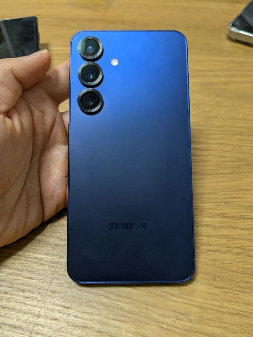 美品Samsung Galaxy S25 12/256GB