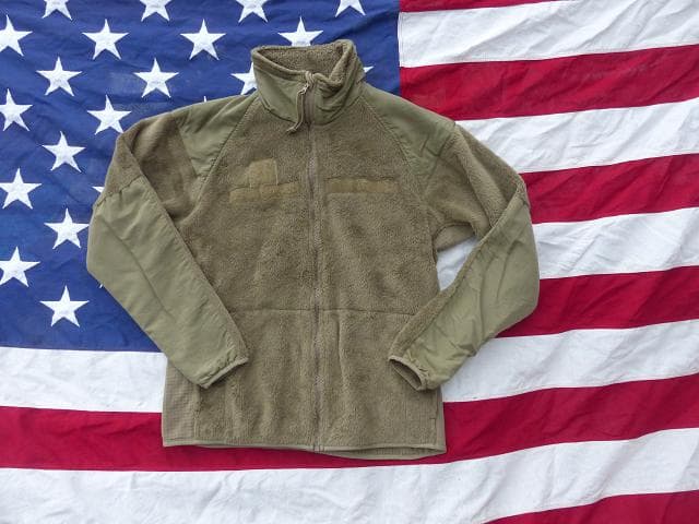 米軍実物　ポーラテックフリースジャケット　S-R　コヨーテ ECWCS　134