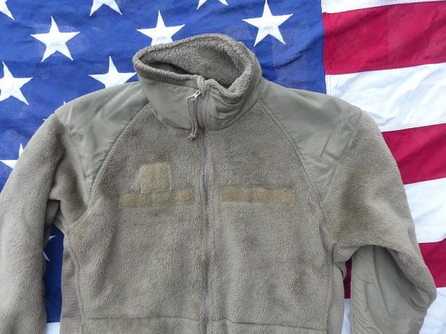 米軍実物　ポーラテックフリースジャケット　S-R　コヨーテ ECWCS　134